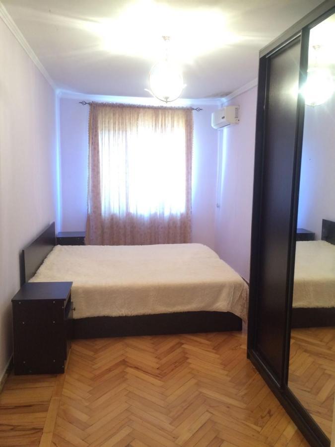 Квартира У Моря В Сухуме Sukhumi Ngoại thất bức ảnh